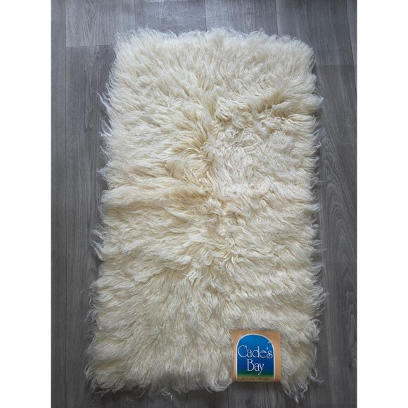 Cades Bay Natural Flokati Rug 100% Wool Pile 21"x34" Made In Greece - Picture 2 of 4